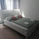 Sostoi Apartmanhaz 希欧福克