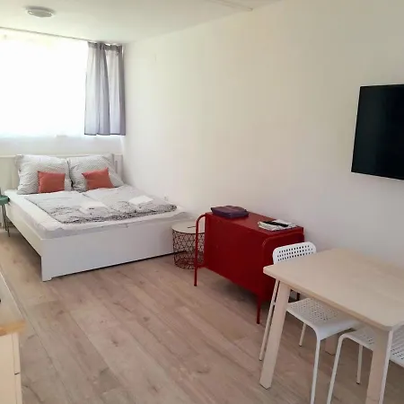 דירה Sostoi Apartmanhaz *
