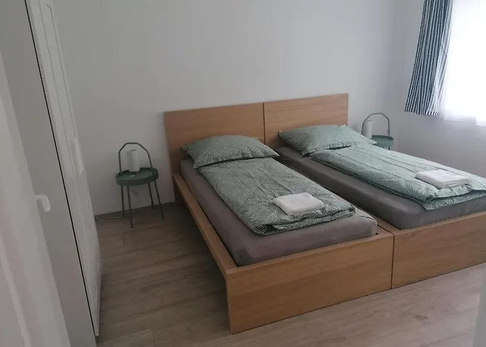 Sostoi Apartmanhaz Lägenhet *