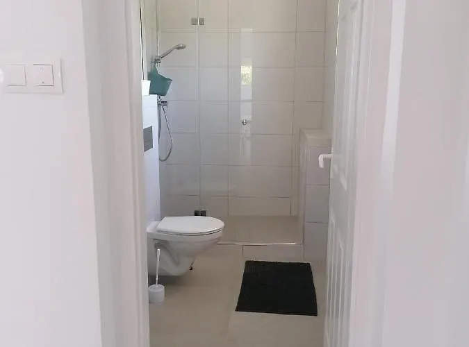 Lägenhet Sostoi Apartmanhaz *