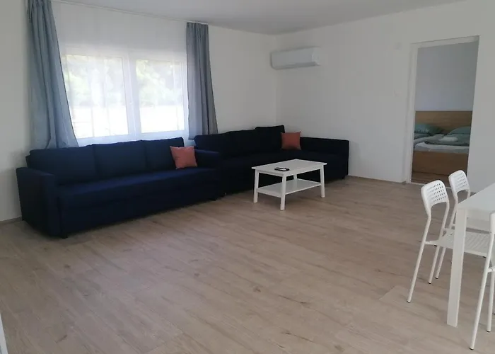 Lägenhet Sostoi Apartmanhaz Siófok